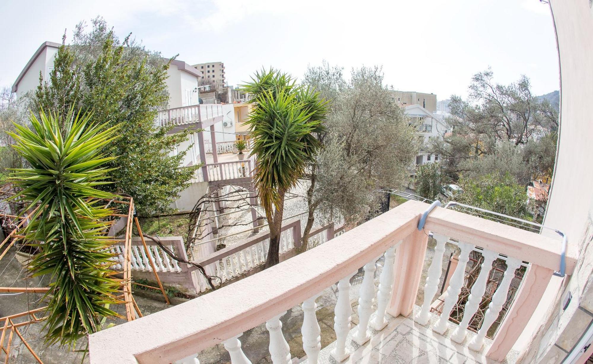 Guest House Almond Bečići Δωμάτιο φωτογραφία